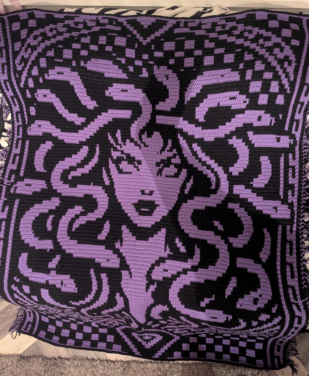 How to Crochet the Medusa Gorgon Mosaic Blanket: Complete Greek Mythology Guide - Stitch Chart & Work in Progress